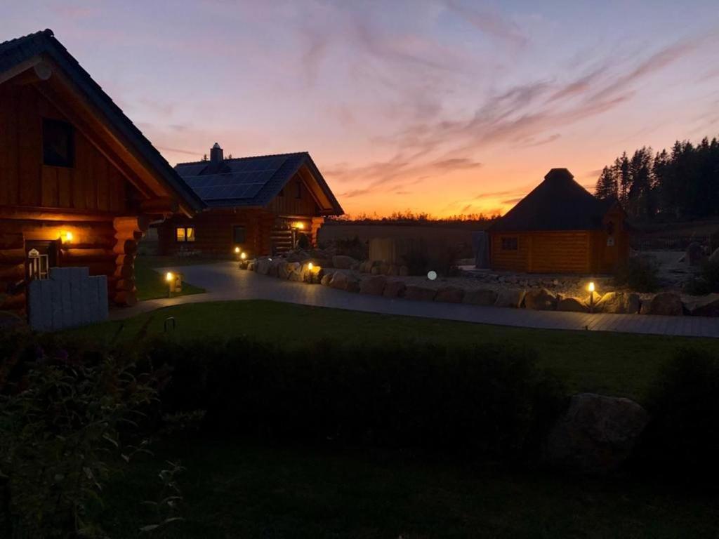 Naturstammhaus Und Appartements Zum Brockenbaecker Tanne Exterior foto